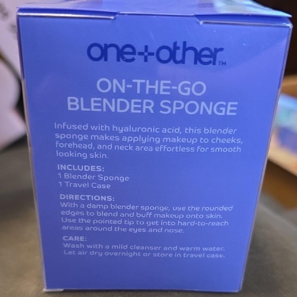 (J26) On-The-Go Blender Sponge - Pink - Picture 2 of 2
